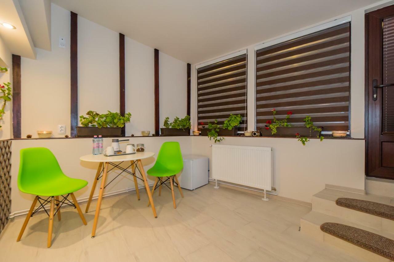 Geppetto'S Studio Braşov Dış mekan fotoğraf