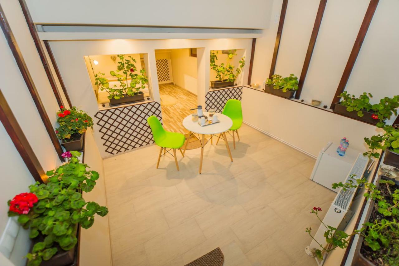 Geppetto'S Studio Braşov Dış mekan fotoğraf